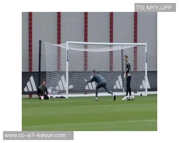 诺伊尔缺席对亚特兰大首回合乌尔比希有望首发出战